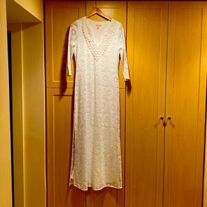 Lilly Pulitzer white full length coverup. Size large.